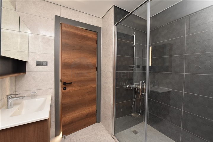 مجمع فاخر - خدمات 5 نجوم -شقة غرفة وصالة - في مهموتلار / الانيا 