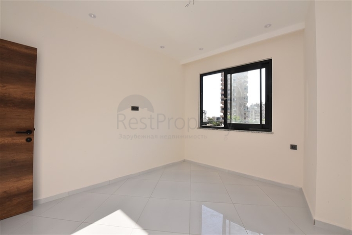 مجمع فاخر - خدمات 5 نجوم -شقة غرفة وصالة - في مهموتلار / الانيا 