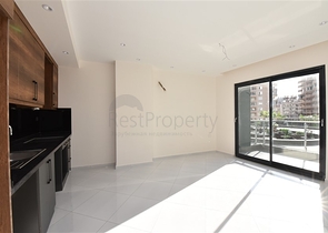 مجمع فاخر - خدمات 5 نجوم -شقة غرفة وصالة - في مهموتلار / الانيا 