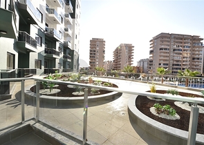 مجمع فاخر - خدمات 5 نجوم -شقة غرفة وصالة - في مهموتلار / الانيا 