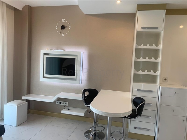 قريبة من شاطئ كليوباترا - شقة غرفة وصالة -مفروشة -في مركز الانيا 