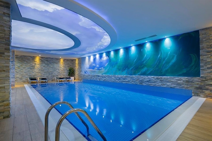 قريبة من شاطئ كليوباترا - شقة غرفة وصالة -مفروشة -في مركز الانيا 