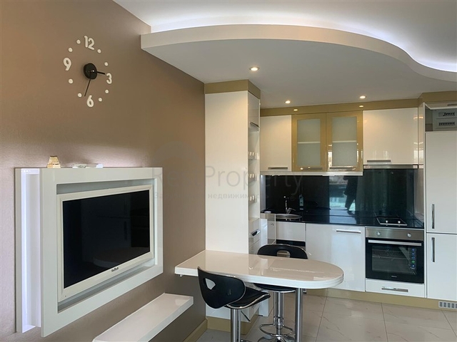 قريبة من شاطئ كليوباترا - شقة غرفة وصالة -مفروشة -في مركز الانيا 