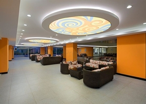 قريبة من شاطئ كليوباترا - شقة غرفة وصالة -مفروشة -في مركز الانيا 