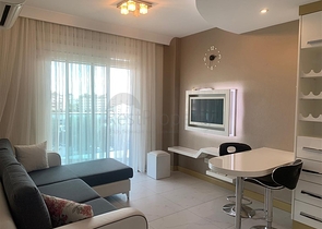 قريبة من شاطئ كليوباترا - شقة غرفة وصالة -مفروشة -في مركز الانيا 