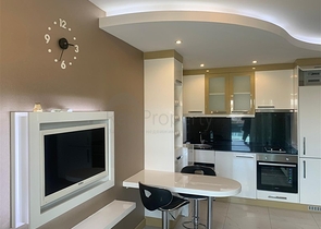 قريبة من شاطئ كليوباترا - شقة غرفة وصالة -مفروشة -في مركز الانيا 