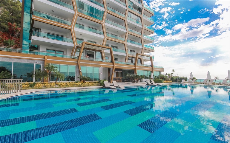 اطلالة بحرية - مجمع 5 نجوم -شقة غرفتين وصالة - مفروشة -في كارجي جاك/ الانيا 