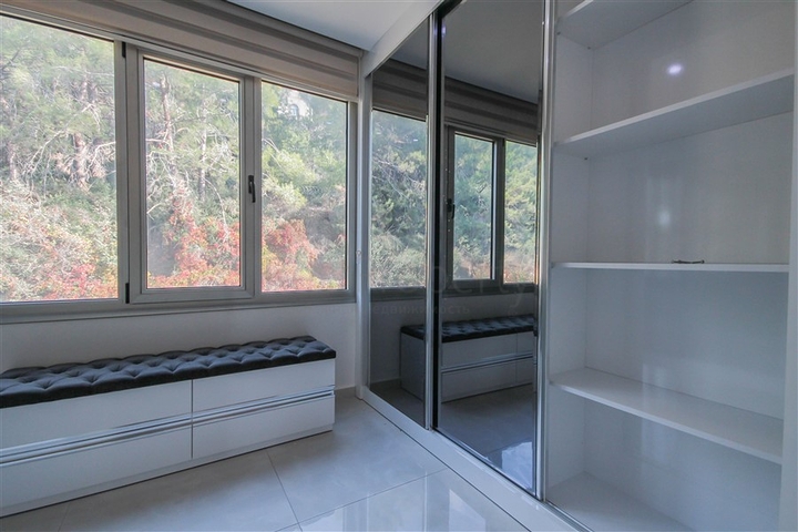 اطلالة بحرية - مجمع 5 نجوم -شقة غرفتين وصالة - مفروشة -في كارجي جاك/ الانيا 