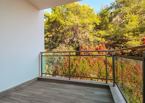 اطلالة بحرية - مجمع 5 نجوم -شقة غرفتين وصالة - مفروشة -في كارجي جاك/ الانيا 