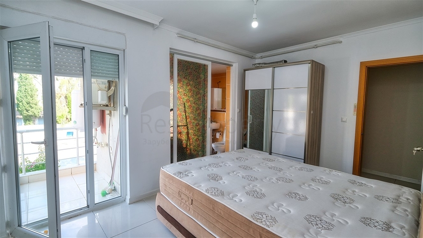 شقة 2 + 1 على مسافة قريبة من البحر في أنطاليا