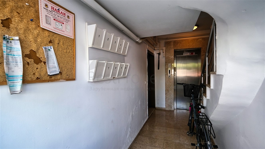 شقة 2 + 1 على مسافة قريبة من البحر في أنطاليا