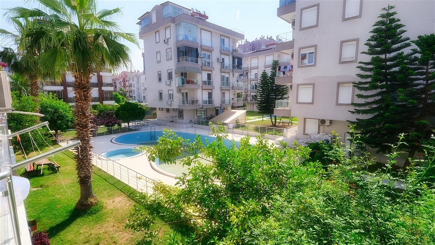 شقة 2 + 1 على مسافة قريبة من البحر في أنطاليا