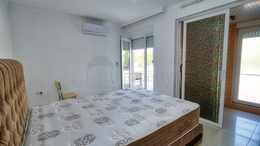 شقة 2 + 1 على مسافة قريبة من البحر في أنطاليا