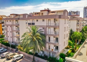 شقة 2 + 1 على مسافة قريبة من البحر في أنطاليا