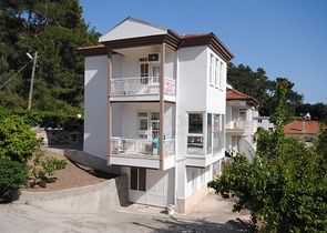 فيلا في كيمير تطل على جبال طوروس