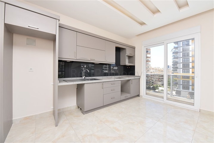 مجمع سكني حديث -شقة 2 غرفة وصالة -في مهموتلار / الانيا 