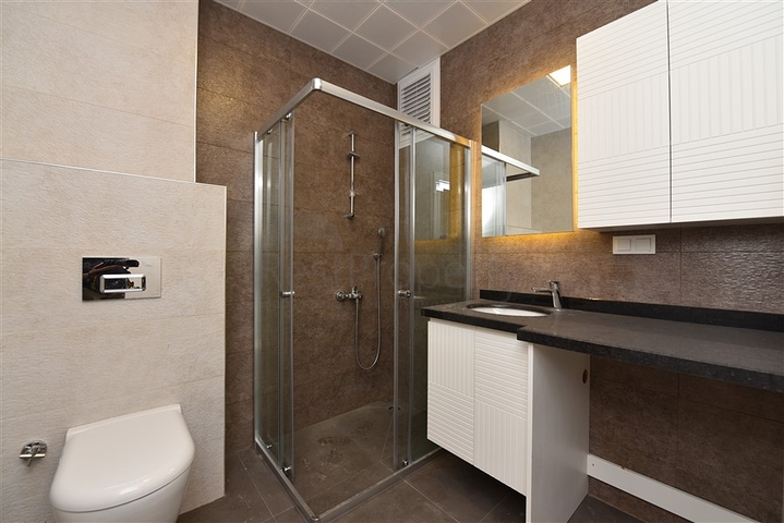 مجمع سكني حديث -شقة 2 غرفة وصالة -في مهموتلار / الانيا 