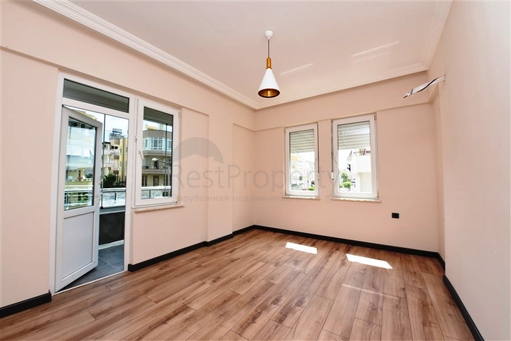 سعر مناسب -شقة 2 غرفة وصالة -في مركز مدينة الانيا 