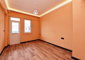 في مركز مدينة الانيا - شقة 3 غرف وصالة - اكساء جديد  