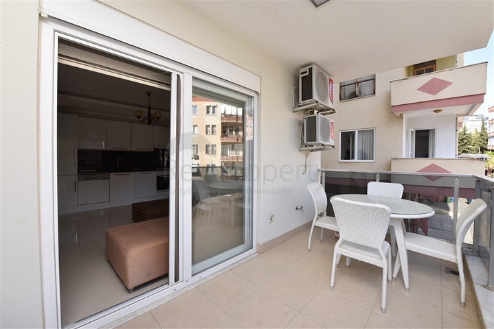 مناسبة للمهتمين بالاستثمار -شقة مفروشة -تصميم 1+1 - في مركز الانيا 