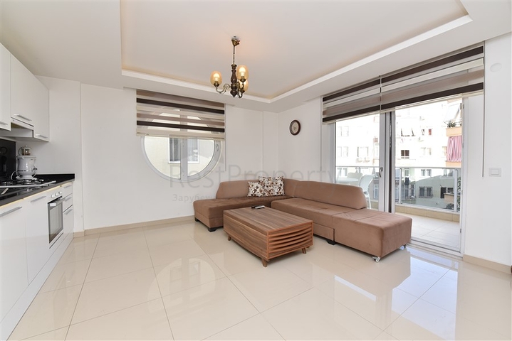 مناسبة للمهتمين بالاستثمار -شقة مفروشة -تصميم 1+1 - في مركز الانيا 