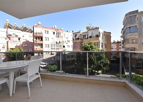 مناسبة للمهتمين بالاستثمار -شقة مفروشة -تصميم 1+1 - في مركز الانيا 