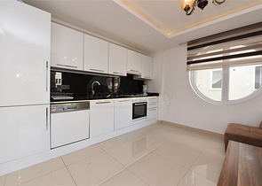 مناسبة للمهتمين بالاستثمار -شقة مفروشة -تصميم 1+1 - في مركز الانيا 