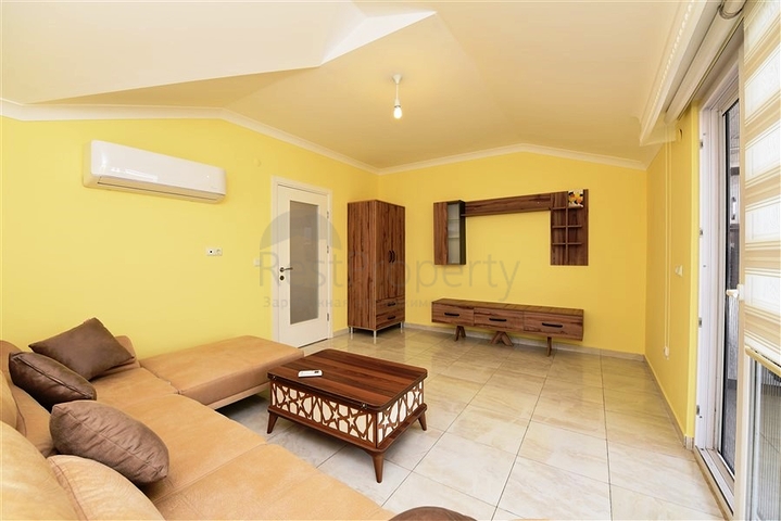 قريبة من شاطئ كليوباترا - دوبلكس 3 غرف وصالة -في مركز الانيا 