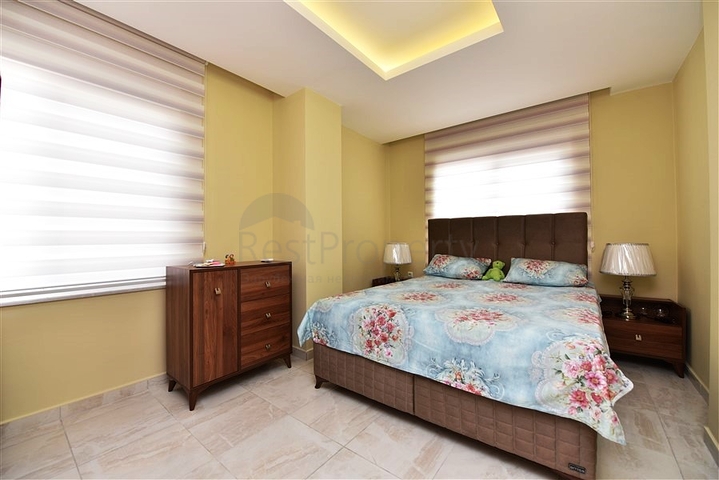 قريبة من شاطئ كليوباترا - دوبلكس 3 غرف وصالة -في مركز الانيا 