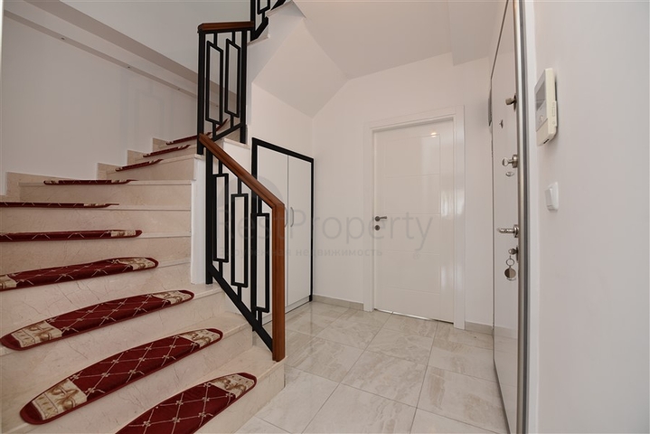 قريبة من شاطئ كليوباترا - دوبلكس 3 غرف وصالة -في مركز الانيا 