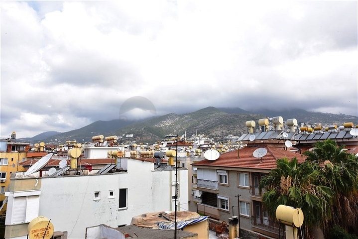 قريبة من شاطئ كليوباترا - دوبلكس 3 غرف وصالة -في مركز الانيا 