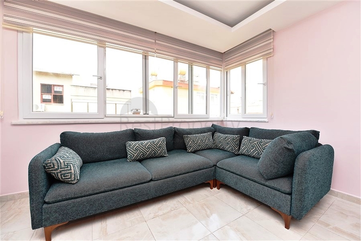 قريبة من شاطئ كليوباترا - دوبلكس 3 غرف وصالة -في مركز الانيا 