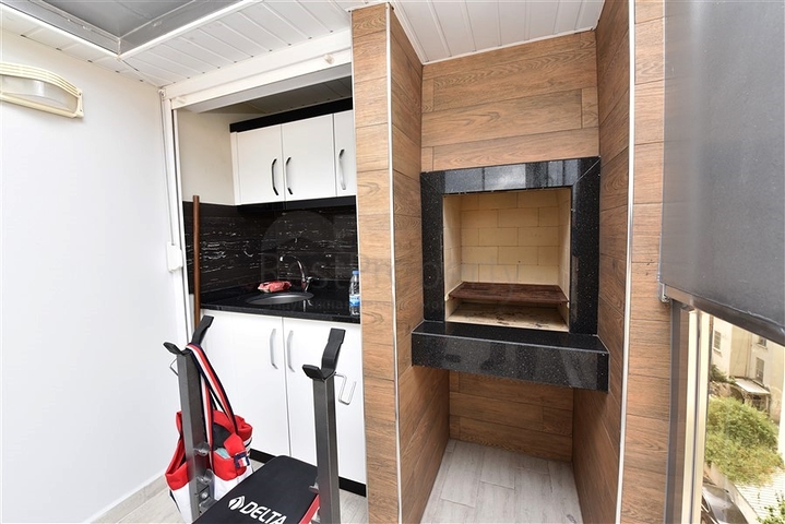 قريبة من شاطئ كليوباترا - دوبلكس 3 غرف وصالة -في مركز الانيا 