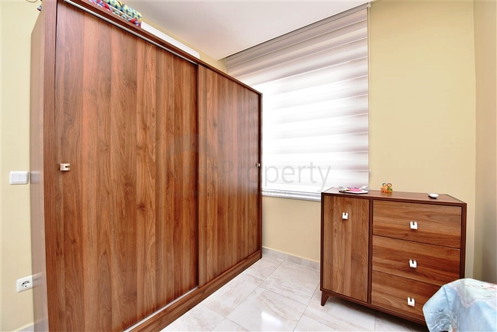 قريبة من شاطئ كليوباترا - دوبلكس 3 غرف وصالة -في مركز الانيا 