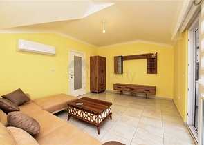 قريبة من شاطئ كليوباترا - دوبلكس 3 غرف وصالة -في مركز الانيا 