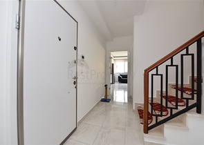 قريبة من شاطئ كليوباترا - دوبلكس 3 غرف وصالة -في مركز الانيا 