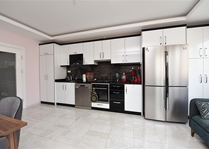 قريبة من شاطئ كليوباترا - دوبلكس 3 غرف وصالة -في مركز الانيا 