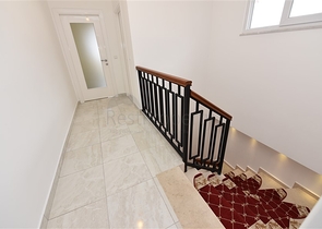 قريبة من شاطئ كليوباترا - دوبلكس 3 غرف وصالة -في مركز الانيا 