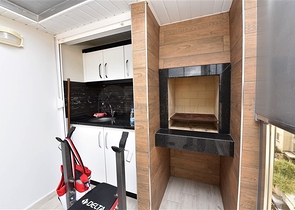 قريبة من شاطئ كليوباترا - دوبلكس 3 غرف وصالة -في مركز الانيا 