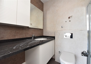 مجمع حديث -شقة 1+1 - في مهموتلار / الانيا 