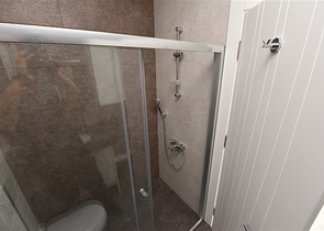 مجمع حديث -شقة 1+1 - في مهموتلار / الانيا 