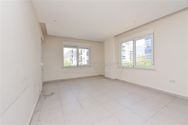 سعر منافس - شقة 2 غرفة وصالة -ضمن مجمع قريب من البحر -في مهموتلار / الانيا 