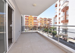 سعر منافس - شقة 2 غرفة وصالة -ضمن مجمع قريب من البحر -في مهموتلار / الانيا 