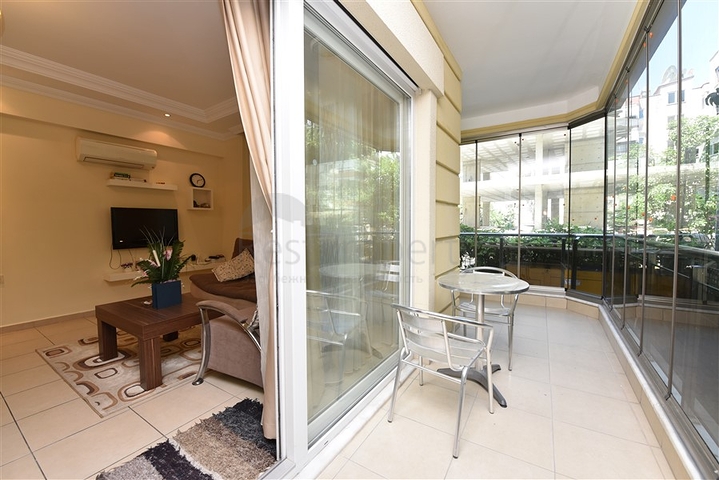 موقع مميز -شقة 1+1 - مفروشة -في مركز الانيا 