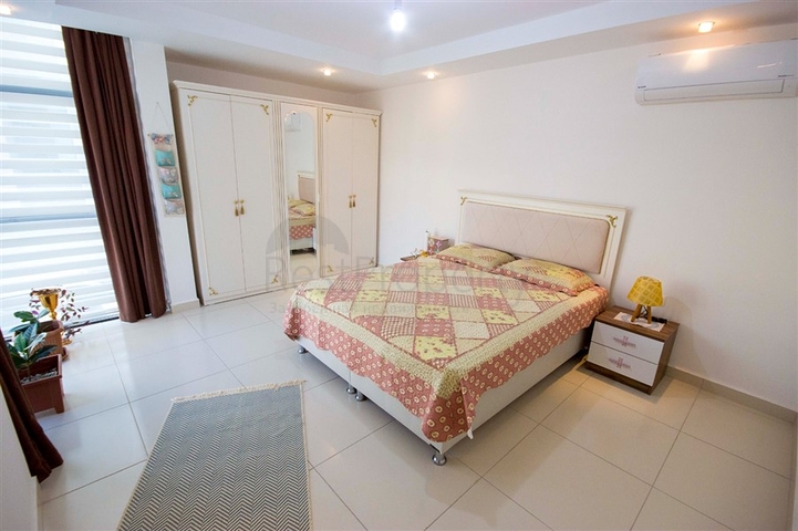 مجمع فاخر -دوبلكس 4 غرف وصالة -مفروشة -في كاستل / الانيا 