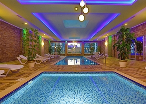 مجمع فاخر -دوبلكس 4 غرف وصالة -مفروشة -في كاستل / الانيا 