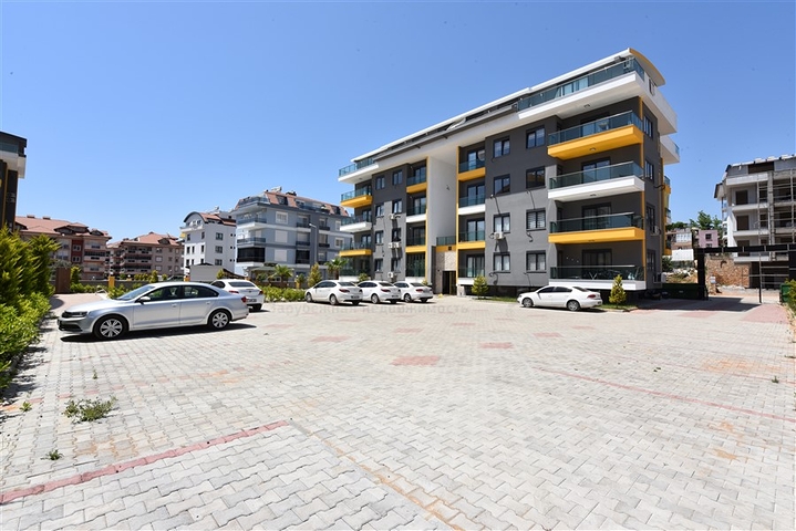 مجمع سكني جديد -شقة 3 غرف وصالة - في اوبا / الانيا 