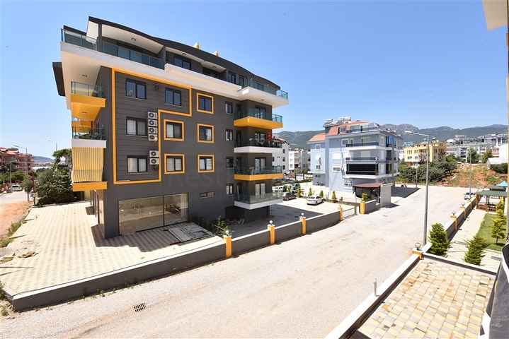 مجمع سكني جديد -شقة 3 غرف وصالة - في اوبا / الانيا 