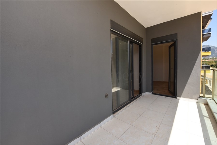 مجمع سكني جديد -شقة 3 غرف وصالة - في اوبا / الانيا 