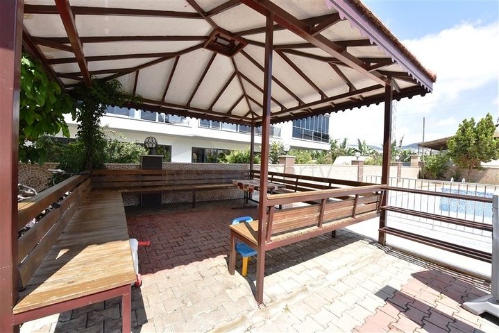 اطلالة بحر وجبل - دوبلكس عائلية واسعة -تصميم 3 غرف نوم وصالتين -في مهموتلار / الانيا 